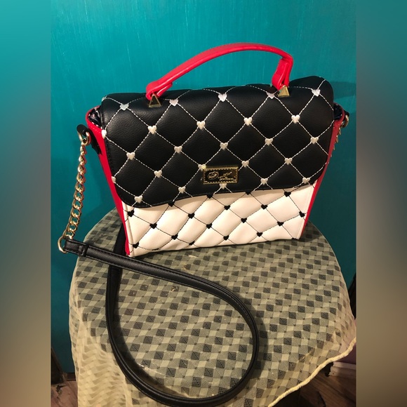 Vintage Luv Betsey by Betsey Johnson Purse 💋 - Picture 5 of 13
